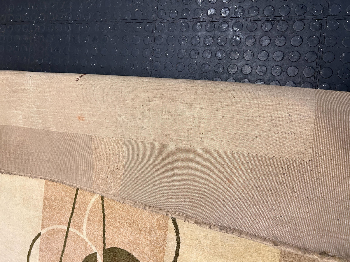 Vintage Beige Area Rug with Leaf Design – Slight Wear