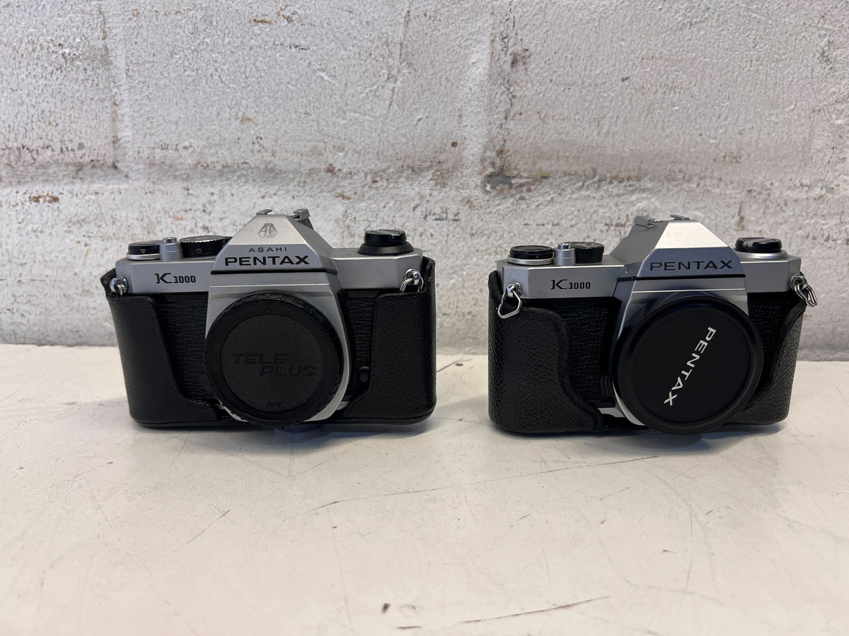 Vintage Pentax K1000 SLR Camera – Retro Design, Minor Wear