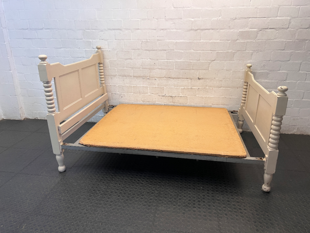 Vintage Style Cream Double Bed Frame with Spindle Posts — Fair Condition with Aged Finish and Base Patina