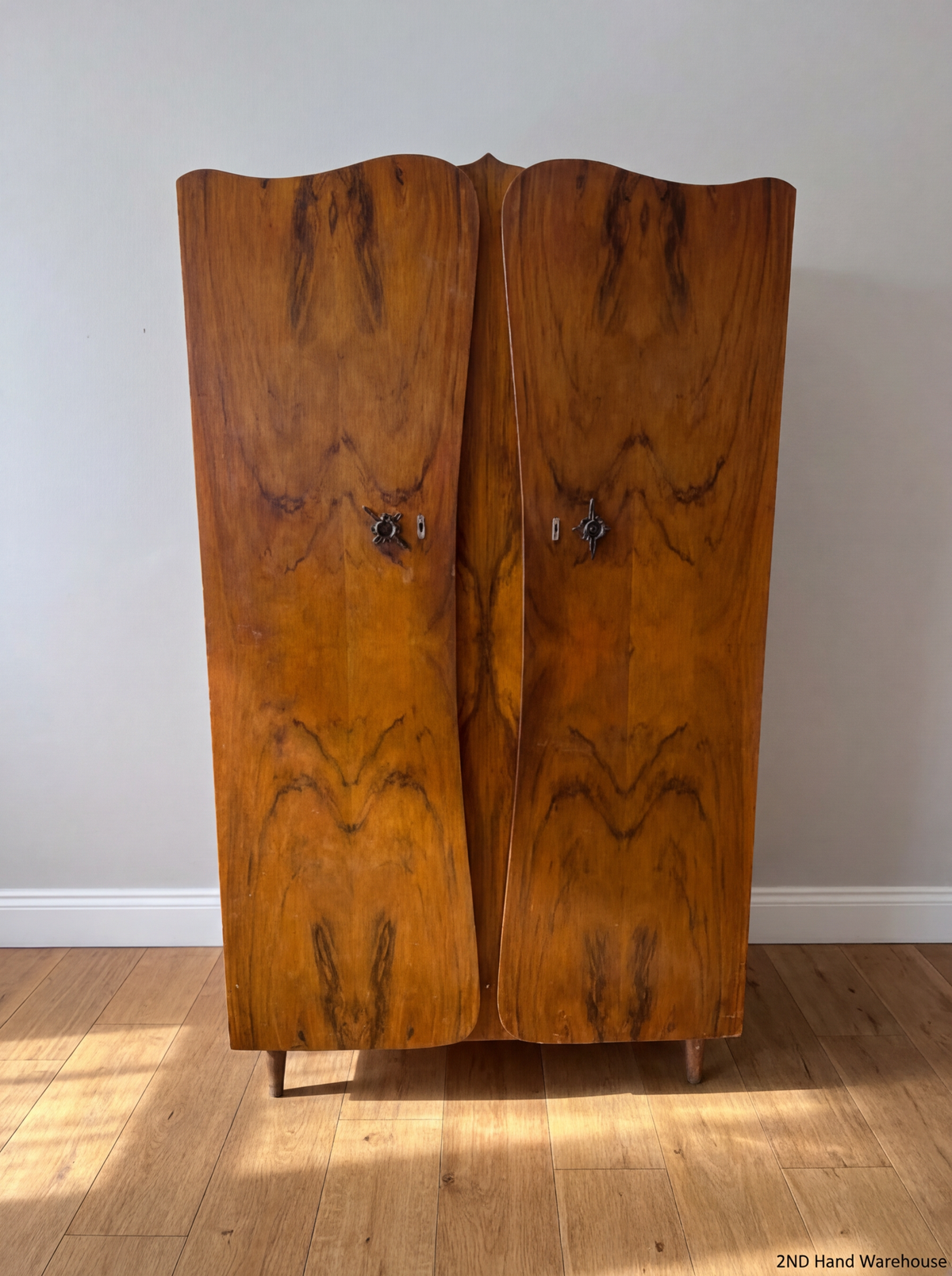 Vintage Wavy Wardrobe - One Leg Damaged - Needs Repair - 2ndhandwarehouse.com