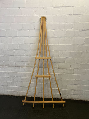 Wooden trellis – Natural Finish with Minor Wear