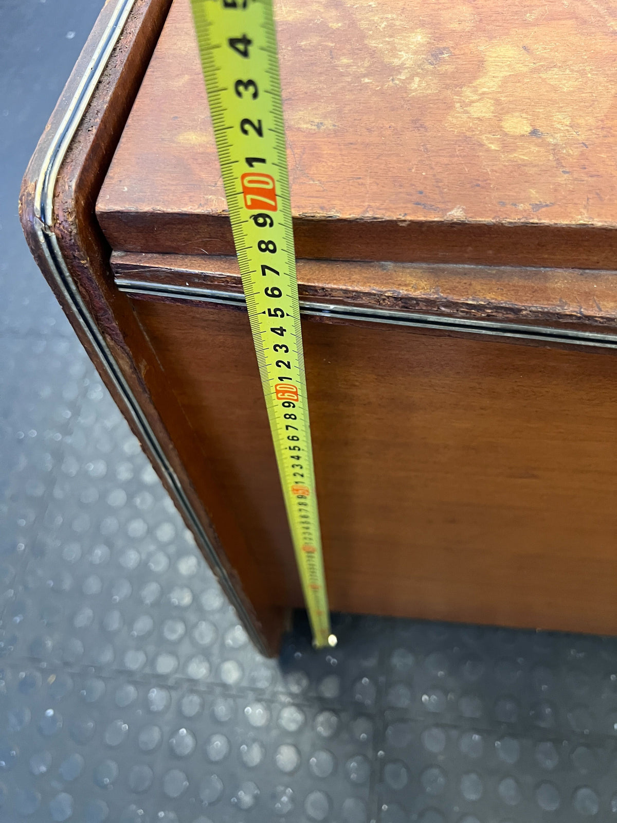 Vintage Wooden Storage Chest with Charm – Minor Wear - 2ndhandwarehouse.com