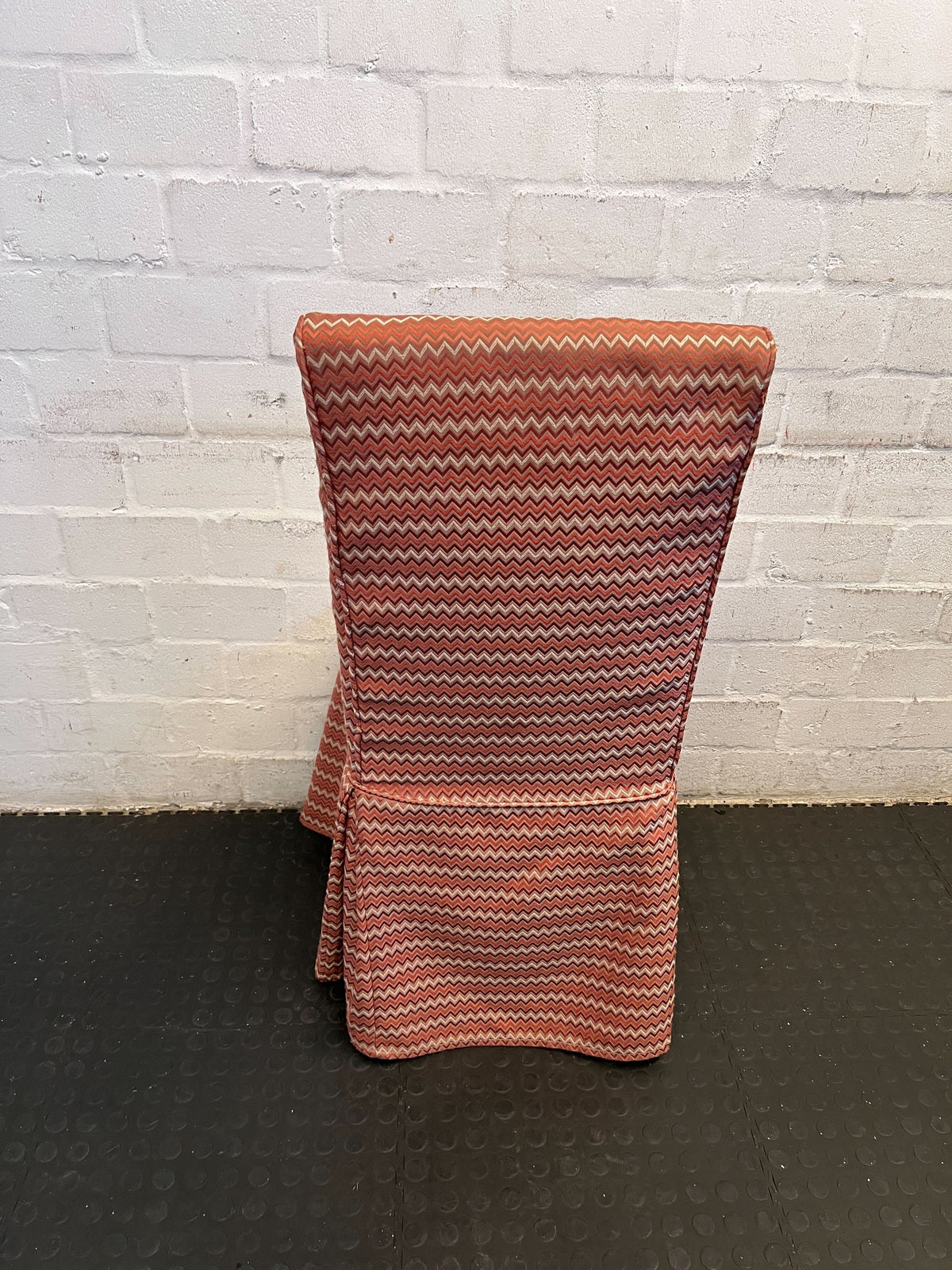 Vintage Zigzag Pattern Dining Chair - Orange & Cream Fabric - PRICE DROP - 2ndhandwarehouse.com