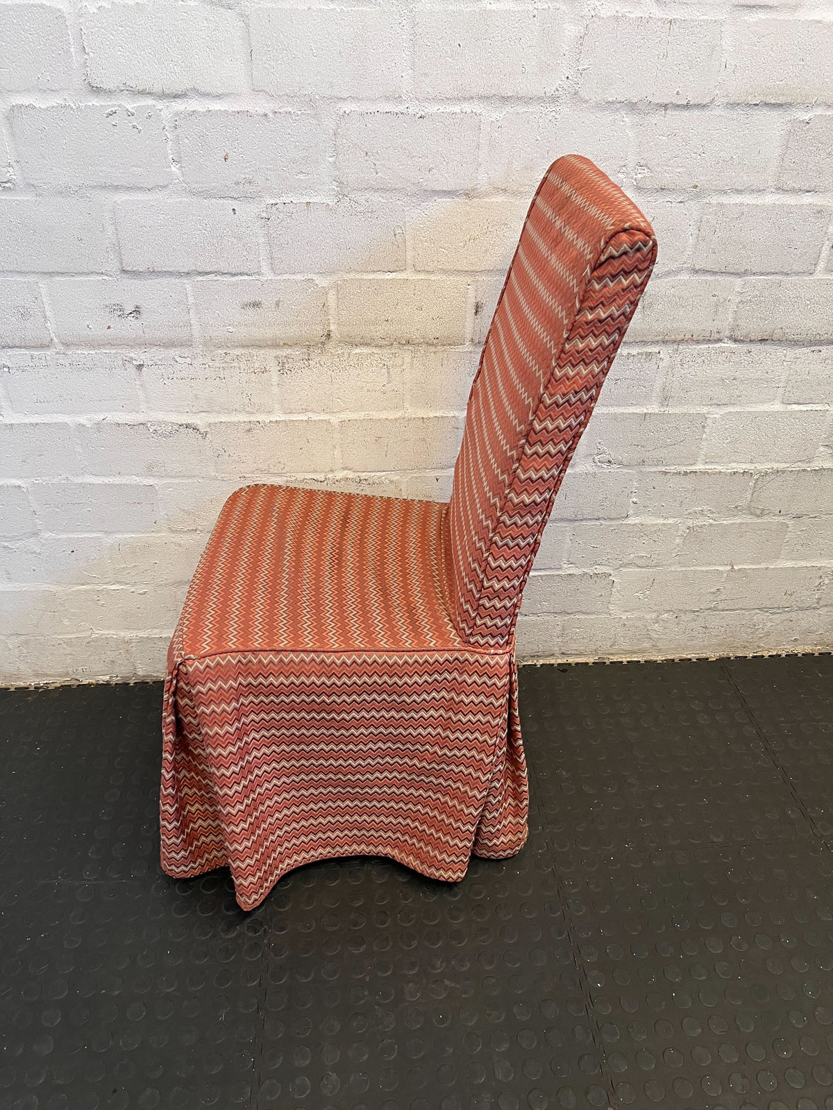 Vintage Zigzag Pattern Dining Chair - Orange & Cream Fabric - PRICE DROP - 2ndhandwarehouse.com