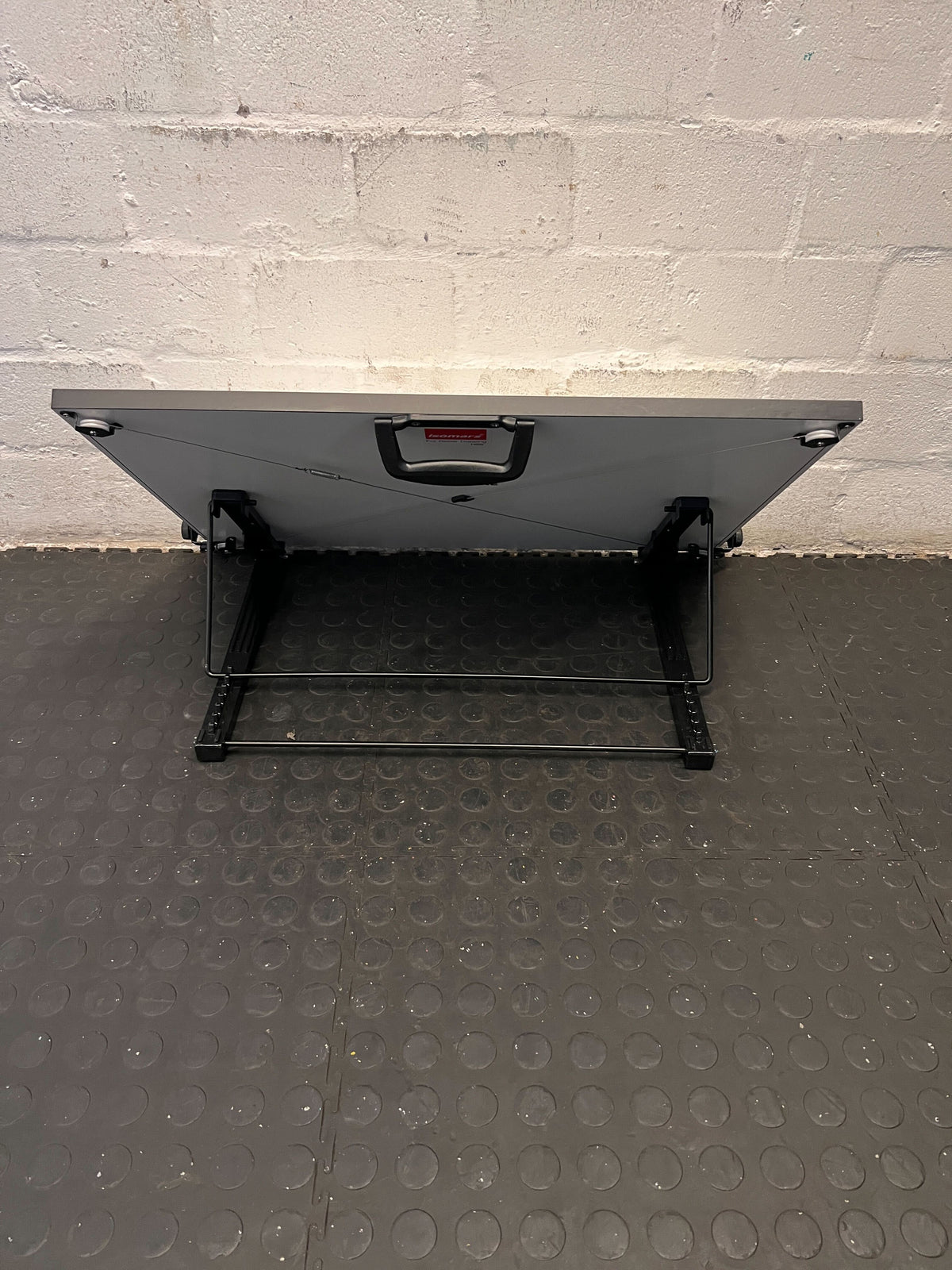 White Drawing Board with Straight-Edge Acrylic Ruler & Rubber Grip