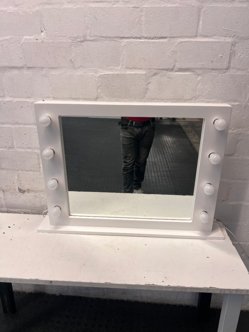 White Illuminated Hollywood Vanity Mirror