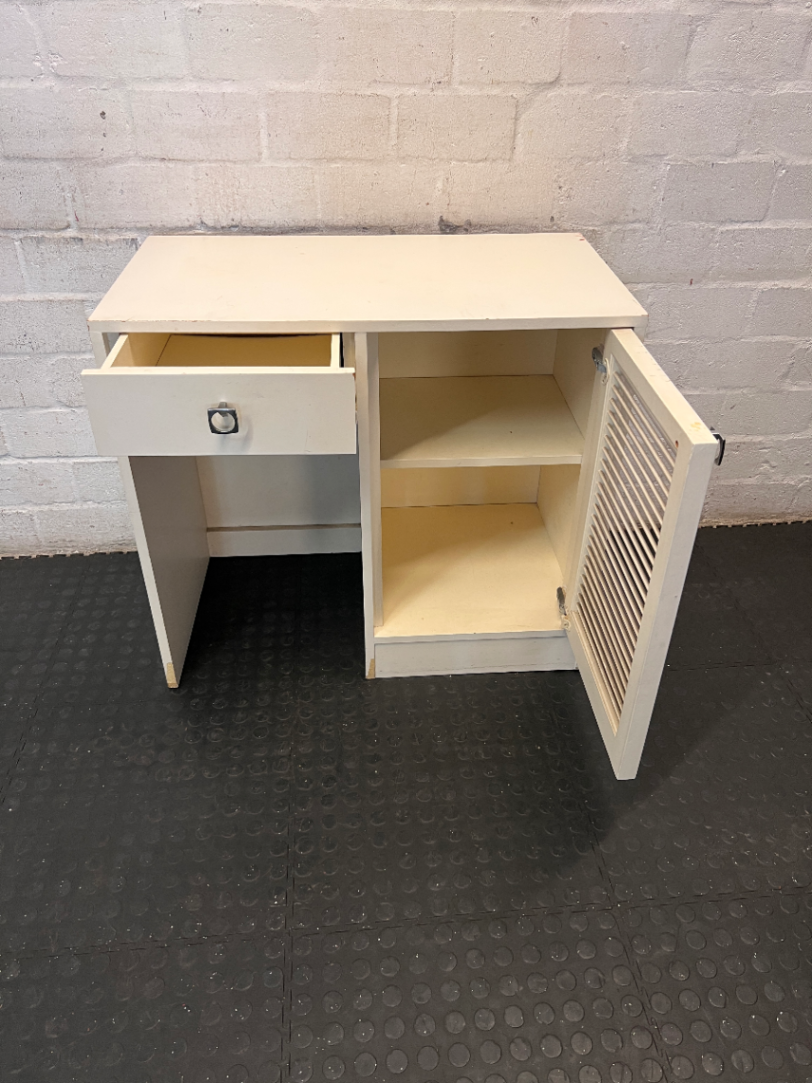 White Louvre-Door Storage Cabinet - Visible Wear to Edges - 2ndhandwarehouse.com