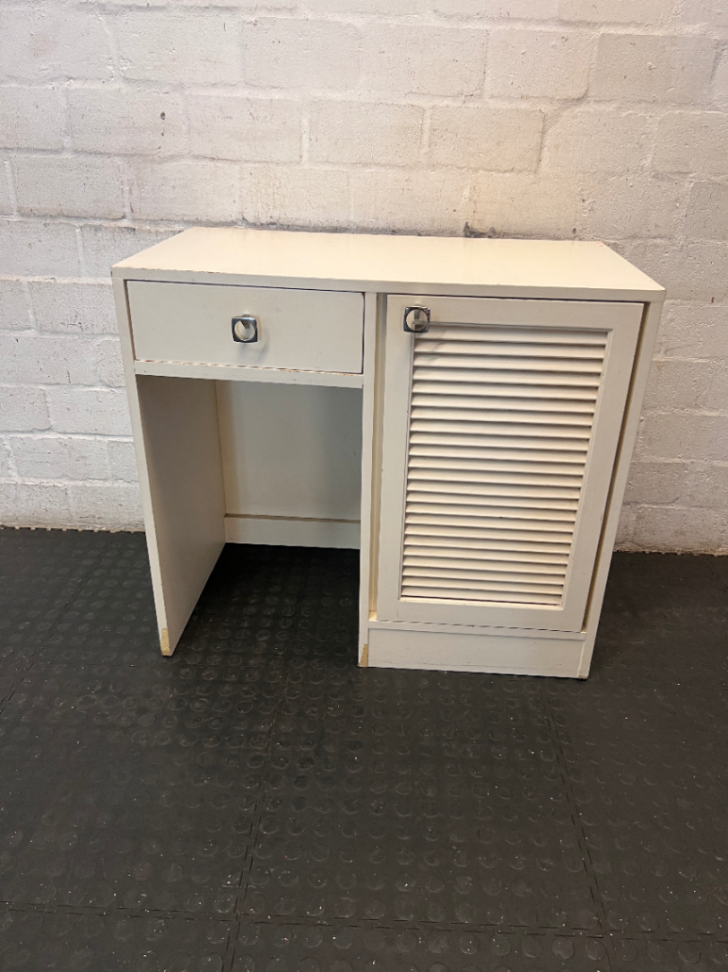 White Louvre-Door Storage Cabinet - Visible Wear to Edges - 2ndhandwarehouse.com