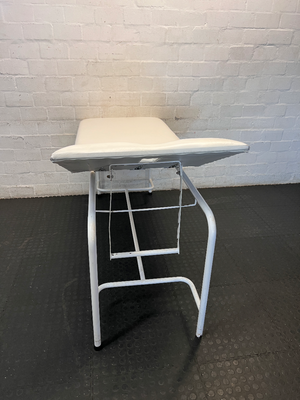 White Massage Table with Solid Steel Frame - 2ndhandwarehouse.com