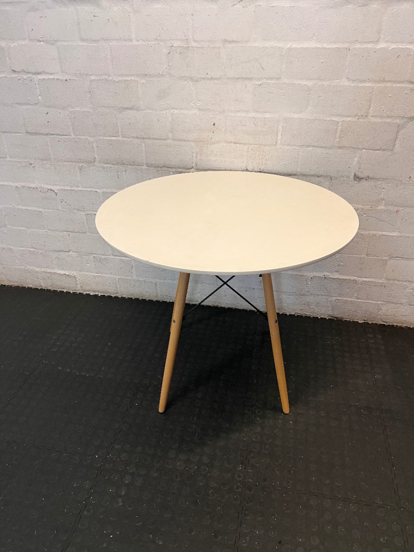 White Round Dining Set with 4 Chairs - Fair Condition - 2ndhandwarehouse.com