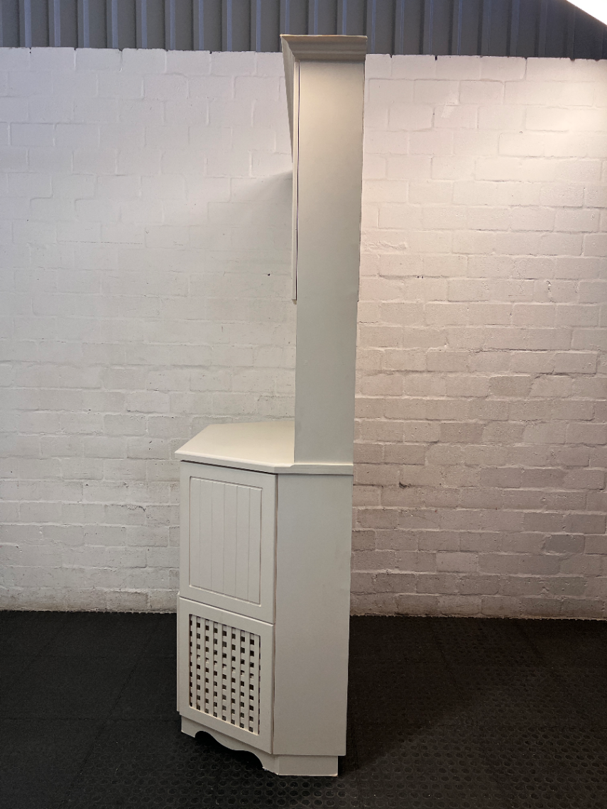 White Wooden Kitchen Hutch with Lattice Details — Fair Condition with Visible Wear