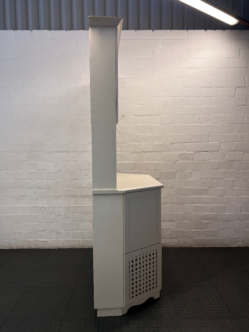 White Wooden Kitchen Hutch with Lattice Details — Fair Condition with Visible Wear