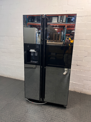 Samsung Black Mirror Side-by-Side Fridge Freezer — Good Working Order – main front view