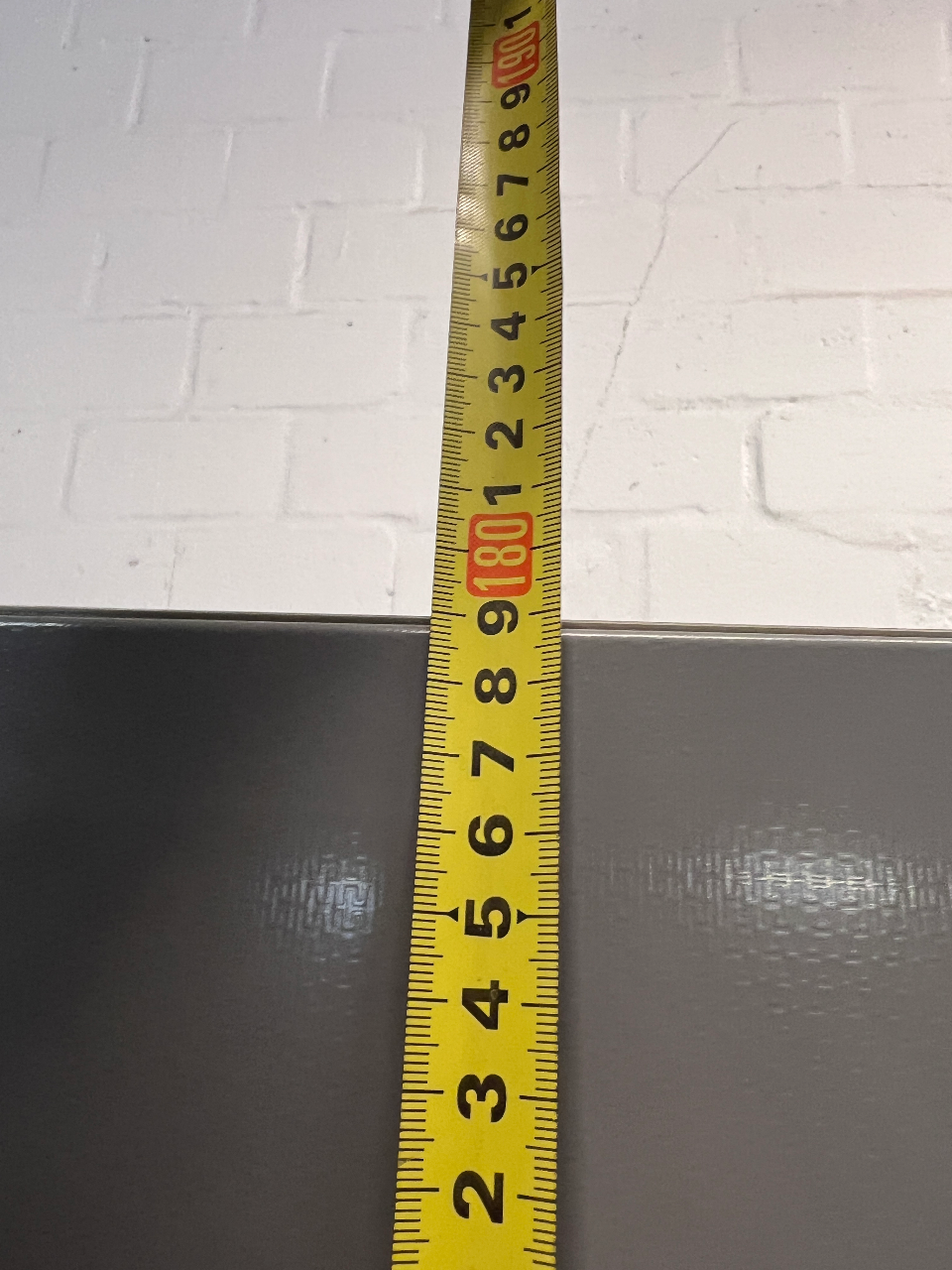 Hisense Silver Fridge Freezer with Water Dispenser — Working Well; Missing Freezer Baskets – height measurement