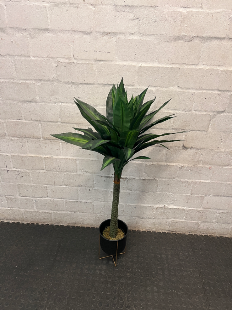 Artificial Variegated Plant in Black Pot with Gold Stand — Good Working Order – condition detail