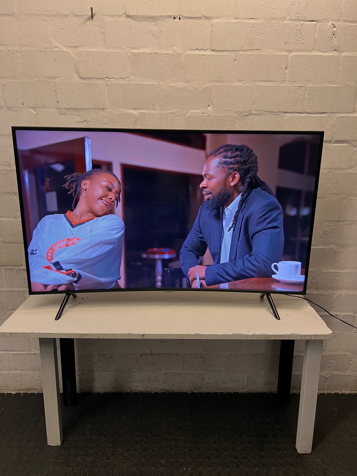 Samsung 55-Inch Curved LED TV — Good Working Order – condition detail