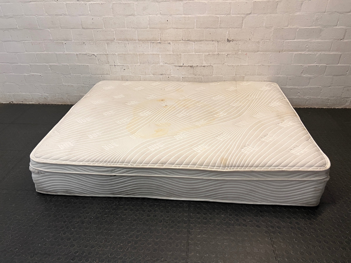 Comfort Solutions Renoir Queen Mattress — Surface Staining on Top Fabric – side view
