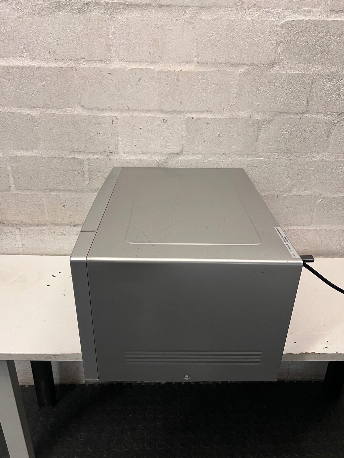 AEG Silver Countertop Microwave — Good Working Order – condition detail