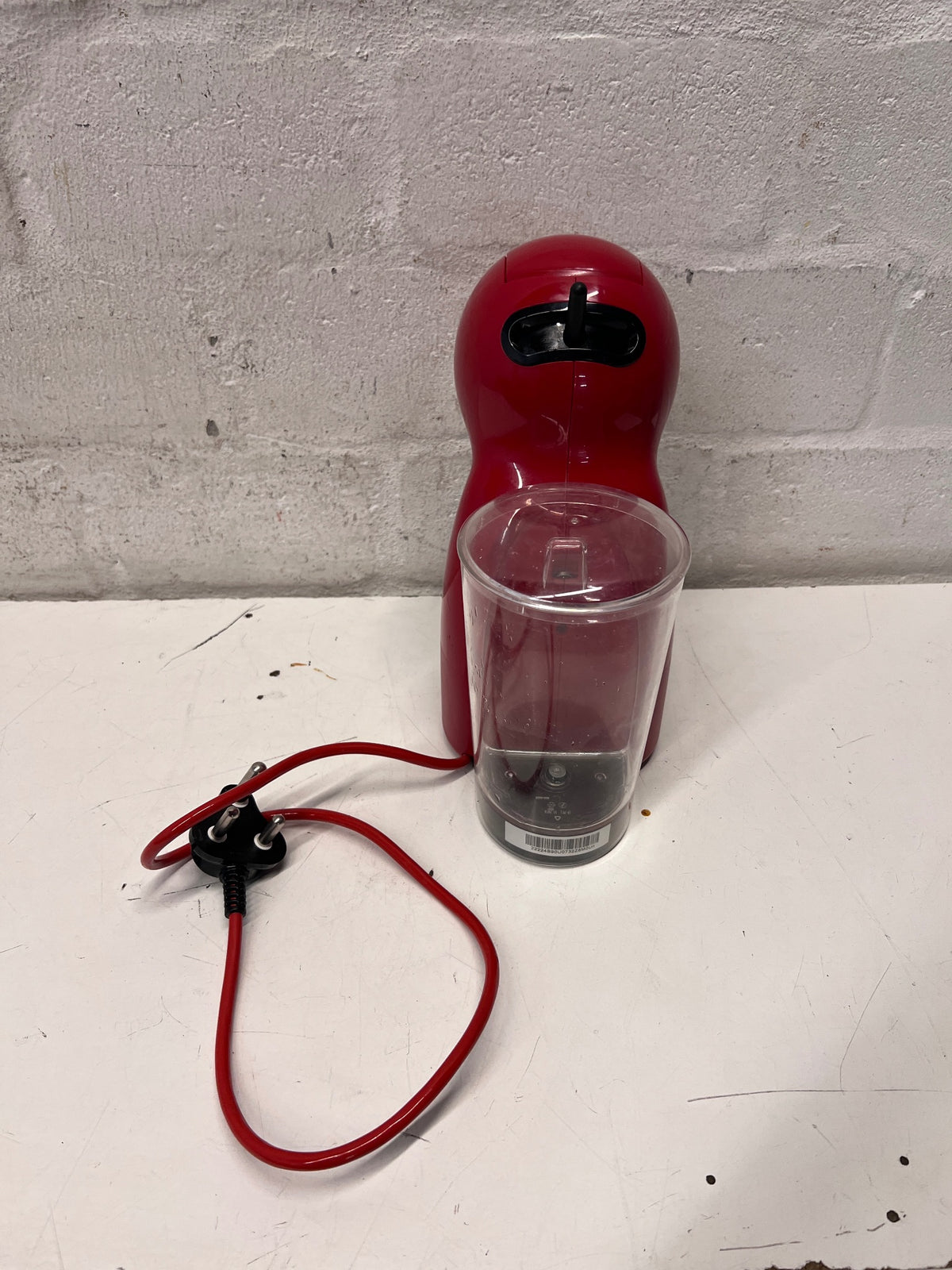 Nescafe Dolce Gusto Piccolo XS Coffee Machine in Red — Good Working Order – condition detail