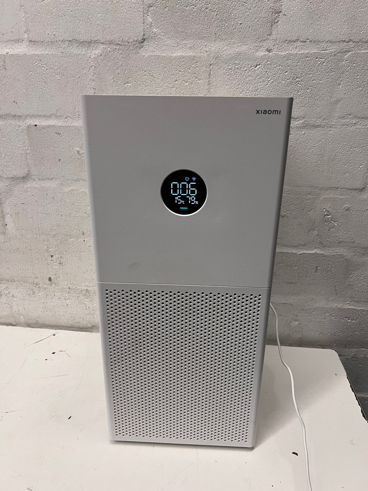 Xiaomi Smart Air Purifier 4 Lite in White — Good Working Order – main front view