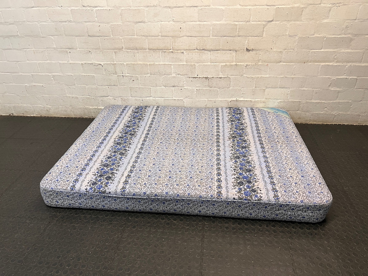 Blue Floral Quilted Double Mattress – back view
