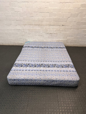 Blue Floral Quilted Double Mattress – condition detail