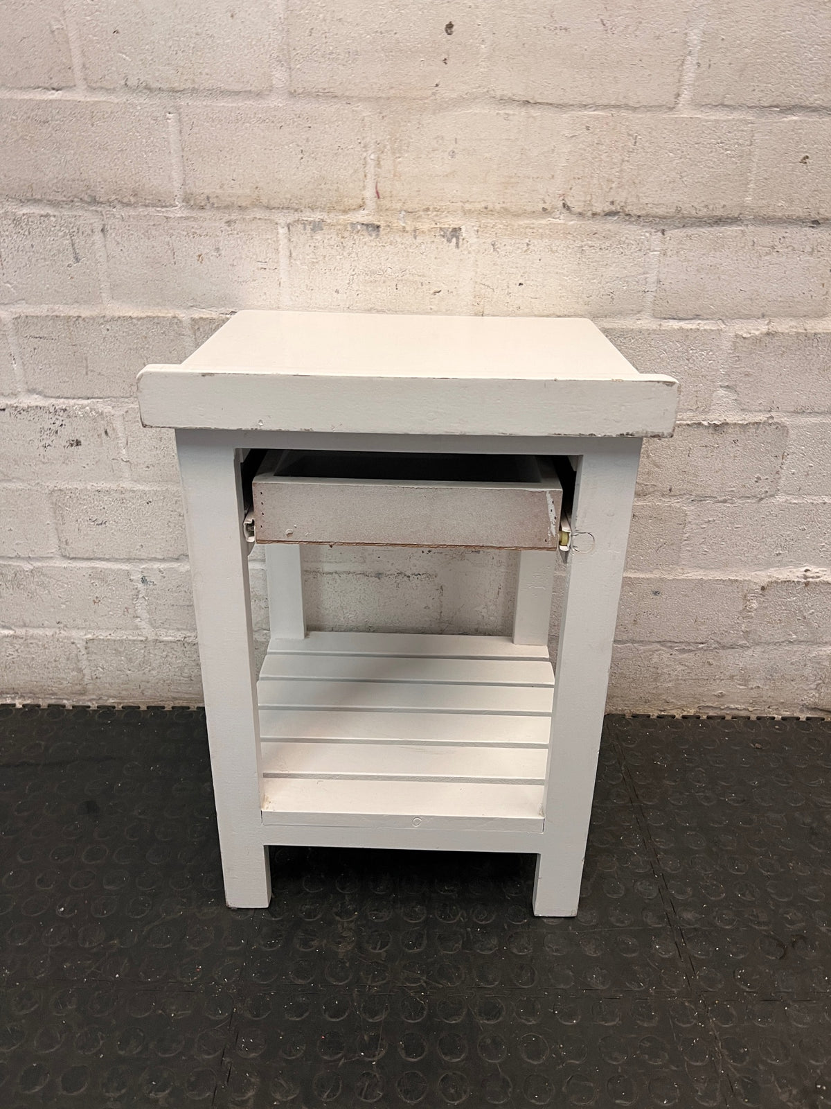 White Cottage Style Bedside Table with Slatted Shelf – back view