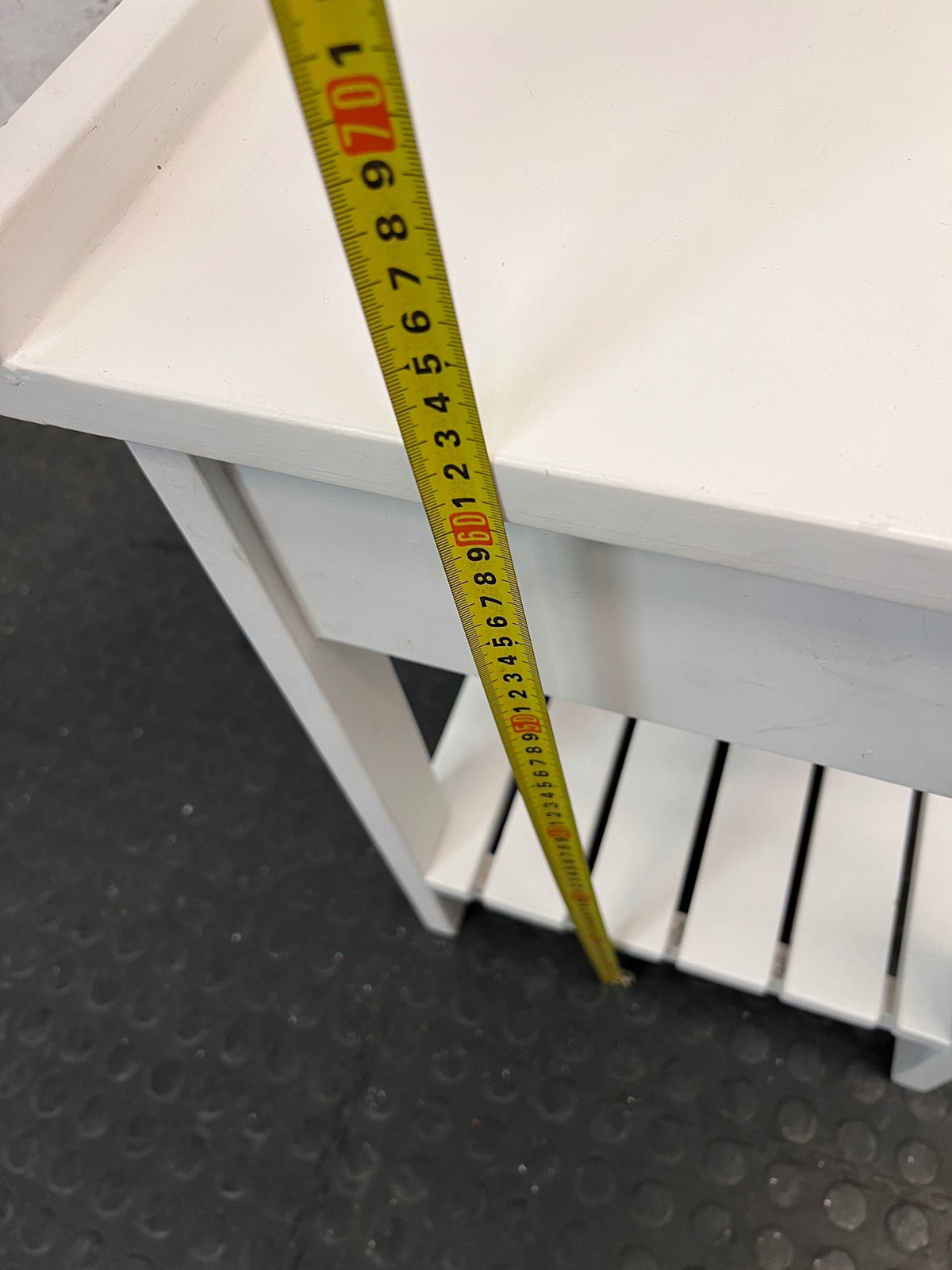 White Cottage Style Bedside Table with Slatted Shelf – height measurement