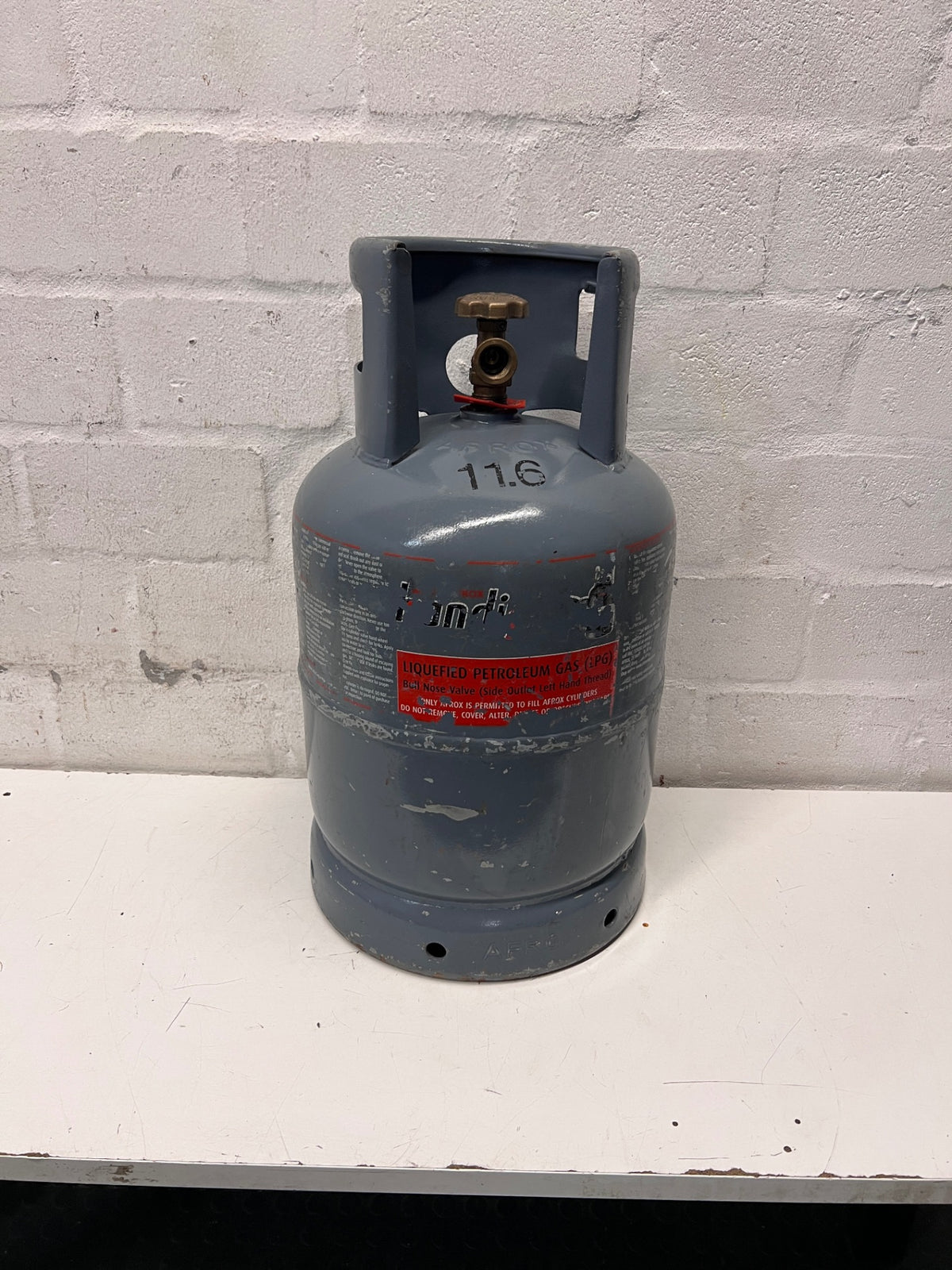 9kg Afrox Handigas LPG Cylinder – main front view