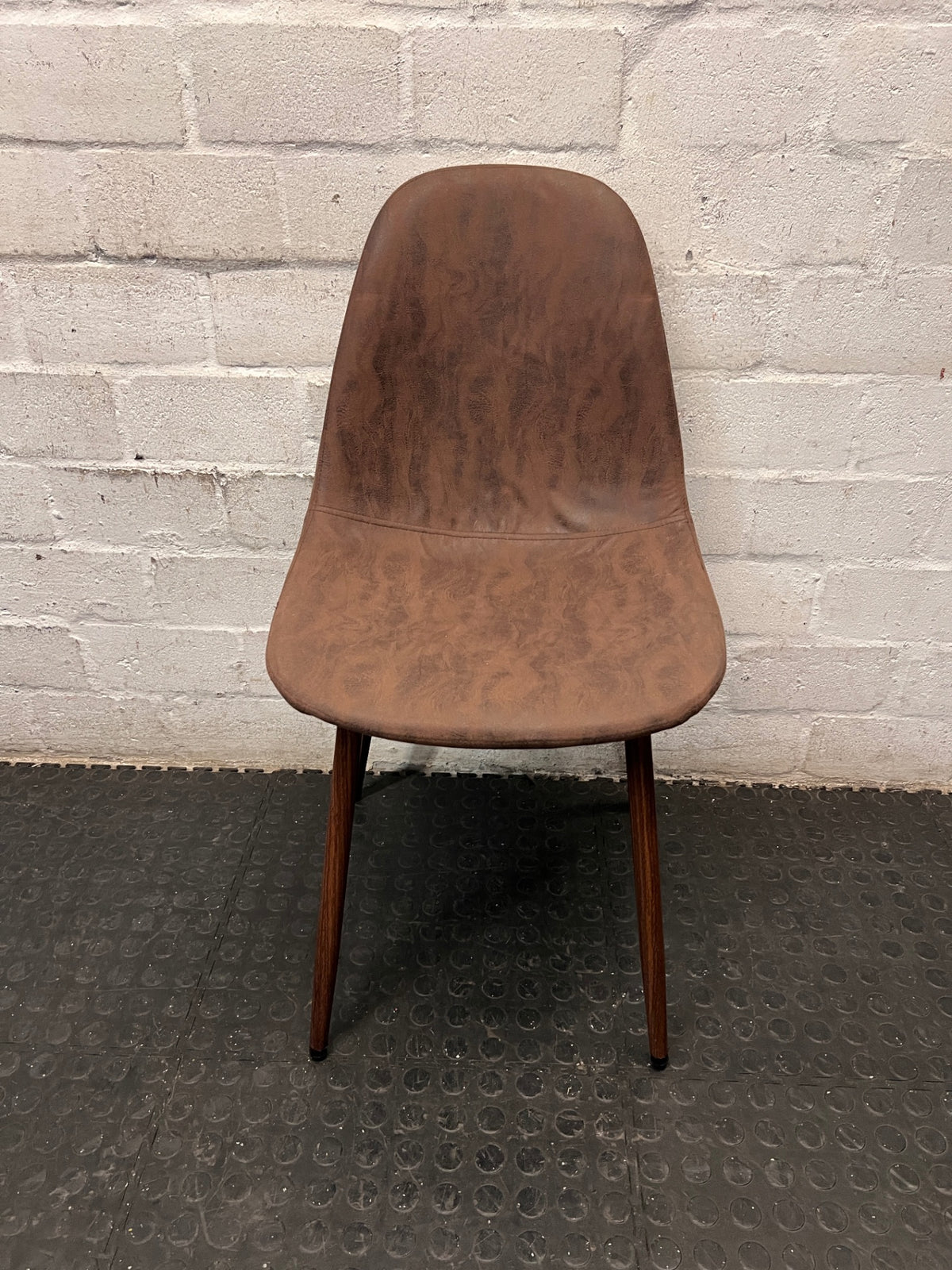Moulded Tan Faux-Leather Dining Chair with Tapered Legs – main front view