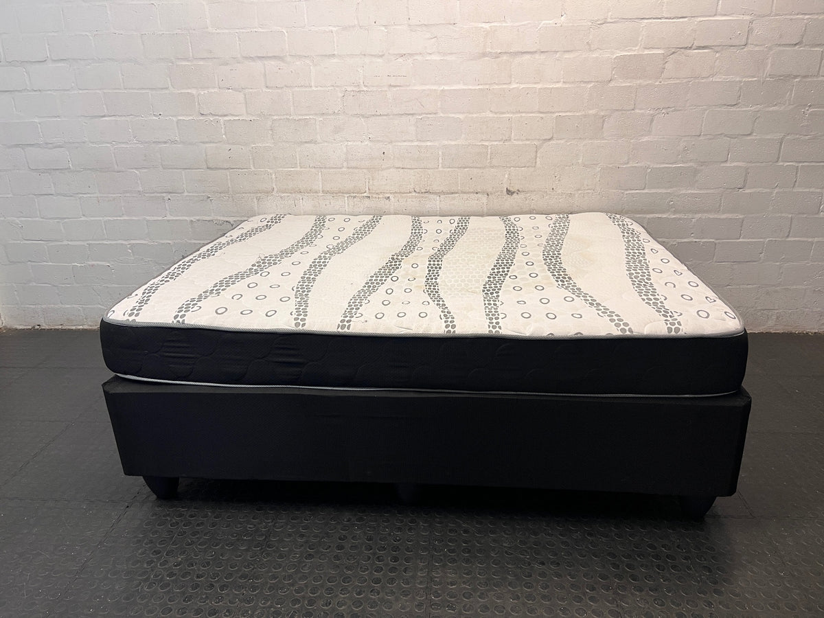 Queen Size Base Set with Patterned Mattress — Used; Fair Condition – back view