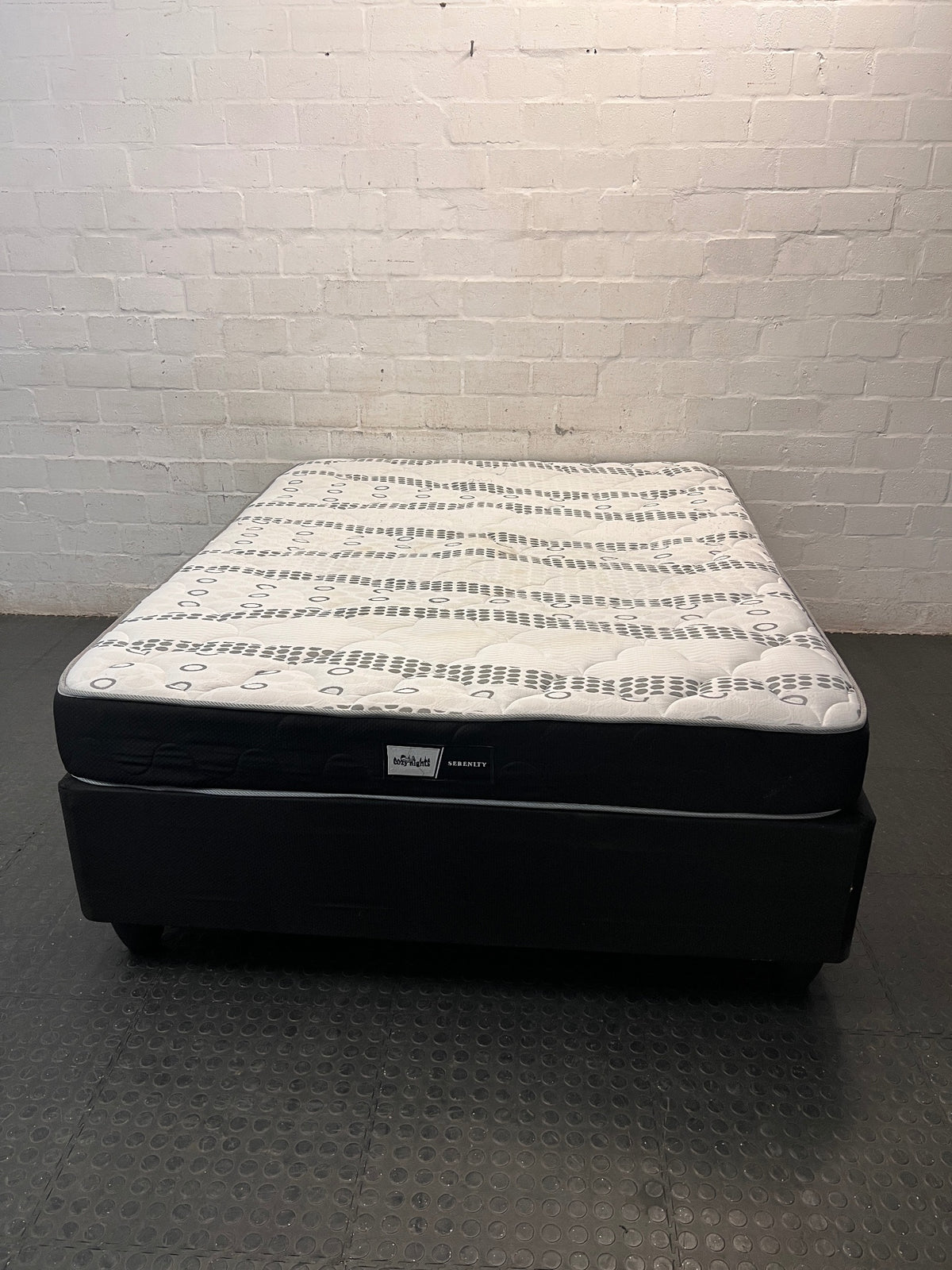 Queen Size Base Set with Patterned Mattress — Used; Fair Condition – main front view