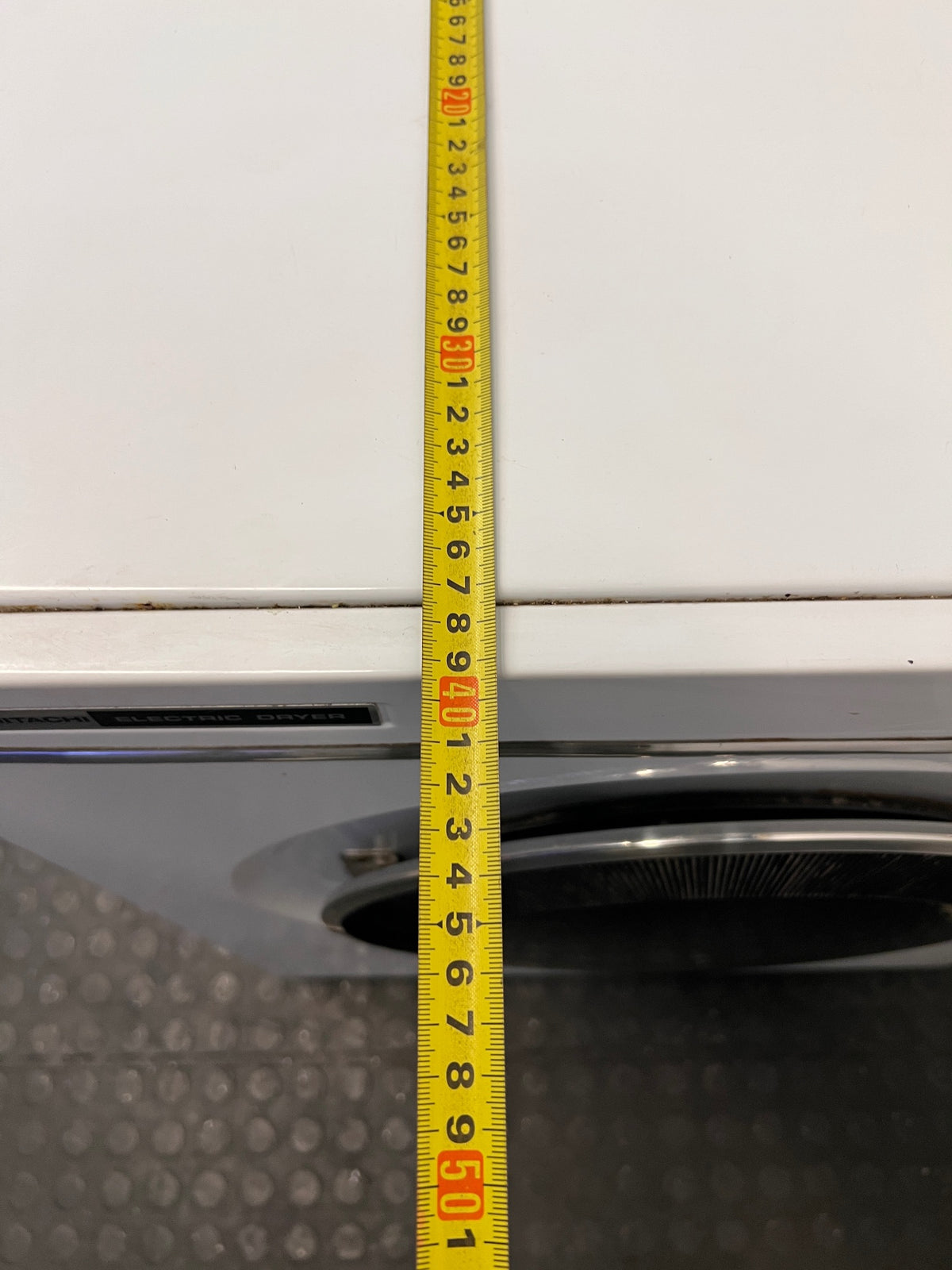 Hitachi White Electric Tumble Dryer — Working Well with General Wear – depth measurement