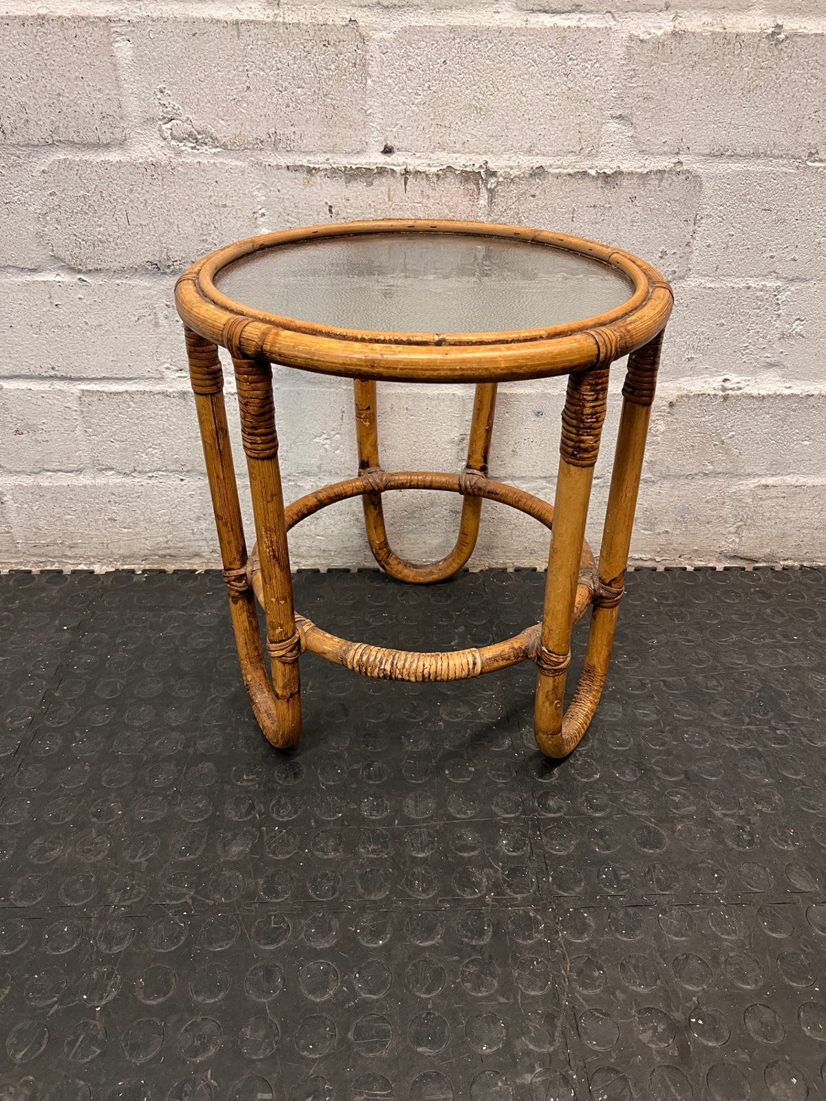 Round Bamboo and Glass Side Table – condition detail