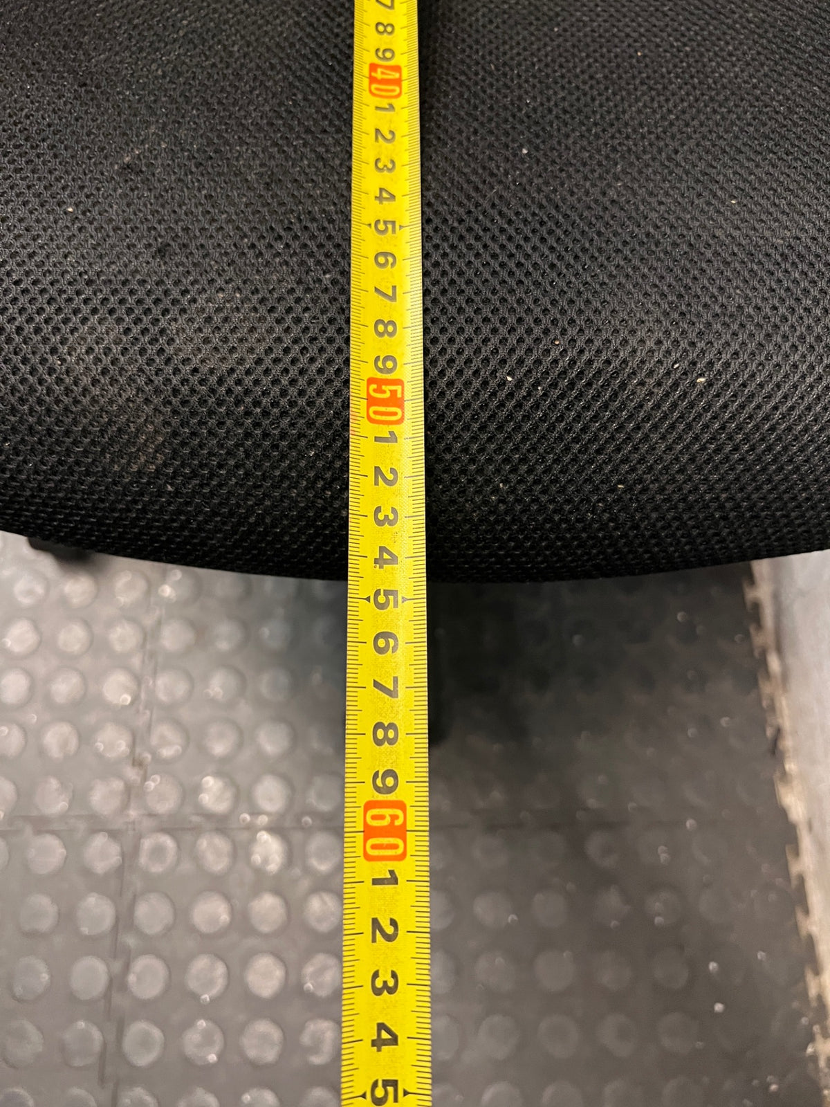 Black Mesh Mid-Back Swivel Office Chair — Broken Wheels – depth measurement