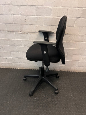 Black Fabric Mid-Back Office Chair with Armrests — Broken Wheels – side view
