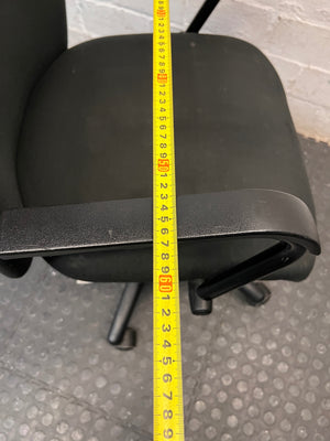 High-Back Black Fabric Office Chair — Broken Wheels – width measurement