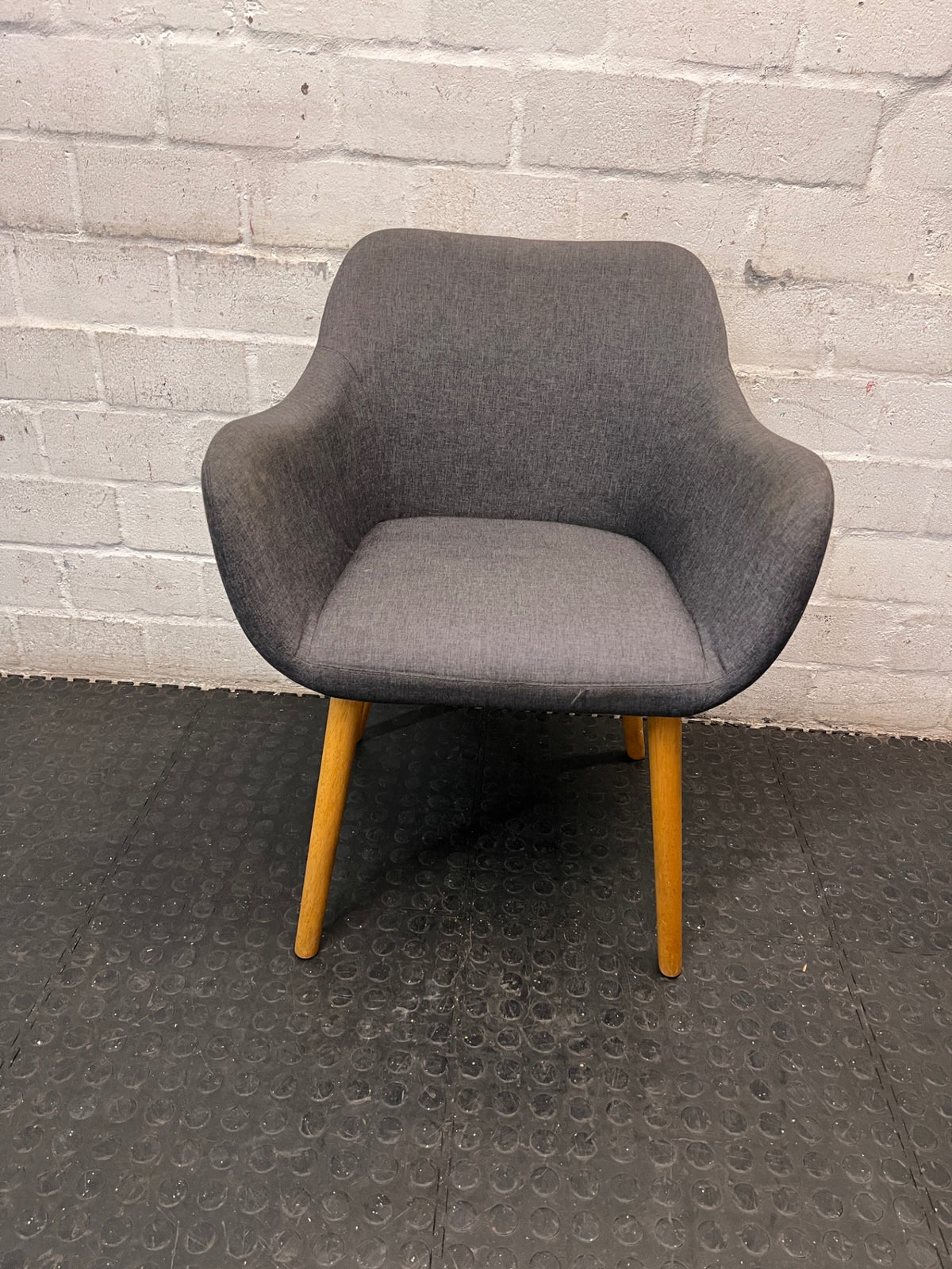 Grey Upholstered Mid-Back Chair with Wooden Legs — Damaged Back Leg – main front view