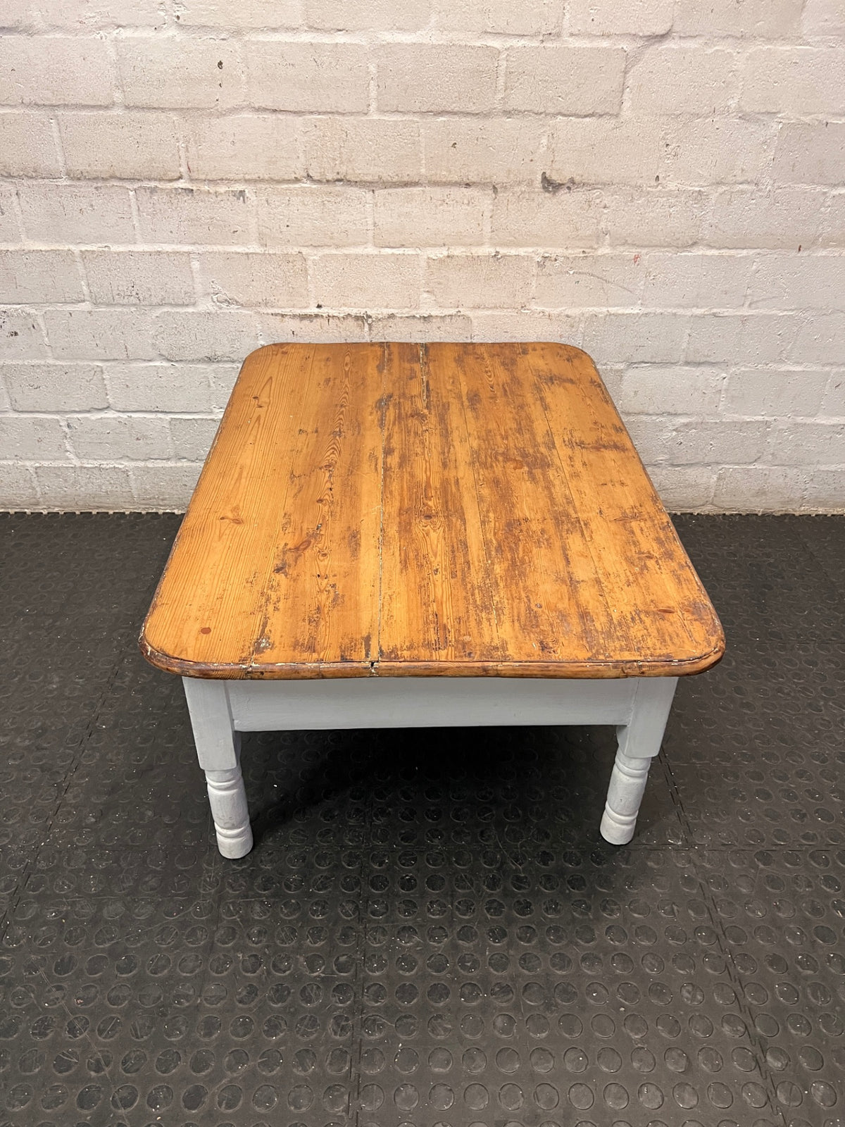 Two-Tone Wooden Coffee Table with Drawer — Fair Used Condition – condition detail
