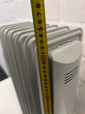 DeLonghi Cream Oil Heater with Castors — Good Working Order – height measurement