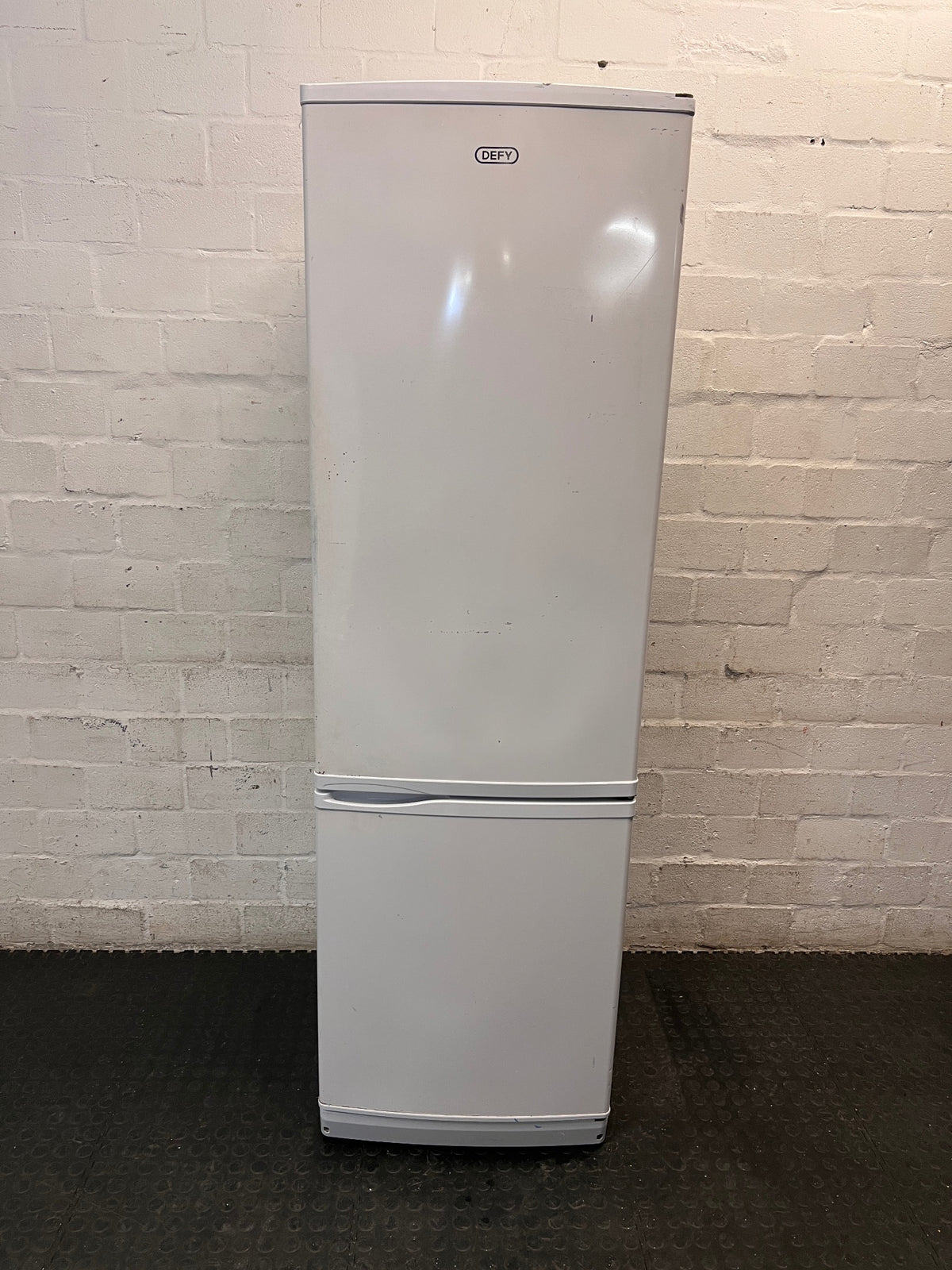 Defy White Upright Fridge-Freezer — Working Fridge with Non-Functional Interior Light – main front view