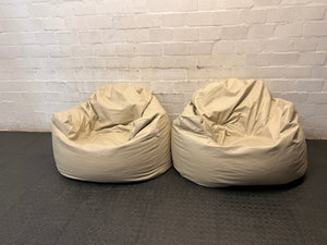 Structured Beige Faux-Leather Bean Bag with Armrests — Good Preloved Condition – condition detail