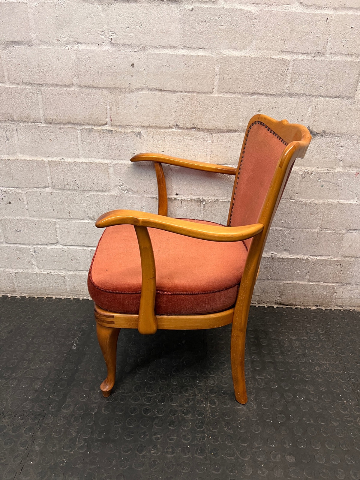 Vintage Upholstered Dining Chair with Cabriole Legs – side view