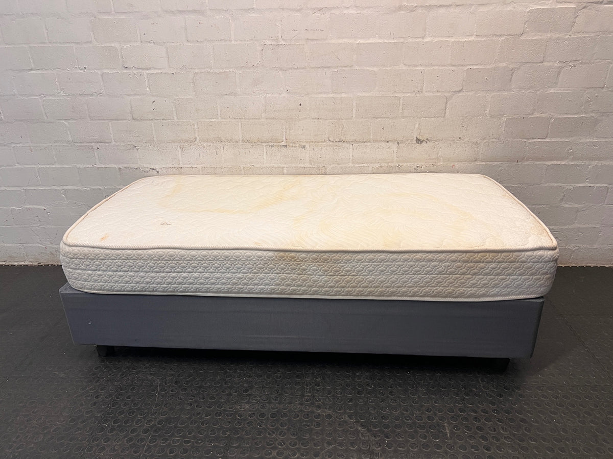 Dunlopillo Single Base Set — Used Condition – top view