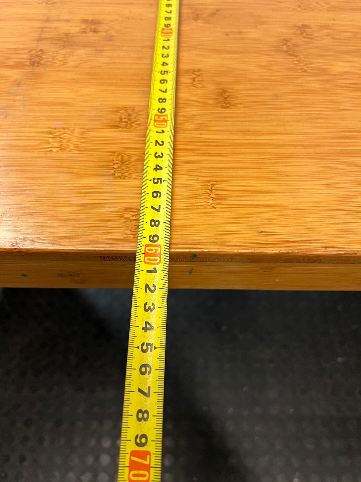 Mobile Wooden Utility Table on Castors – depth measurement