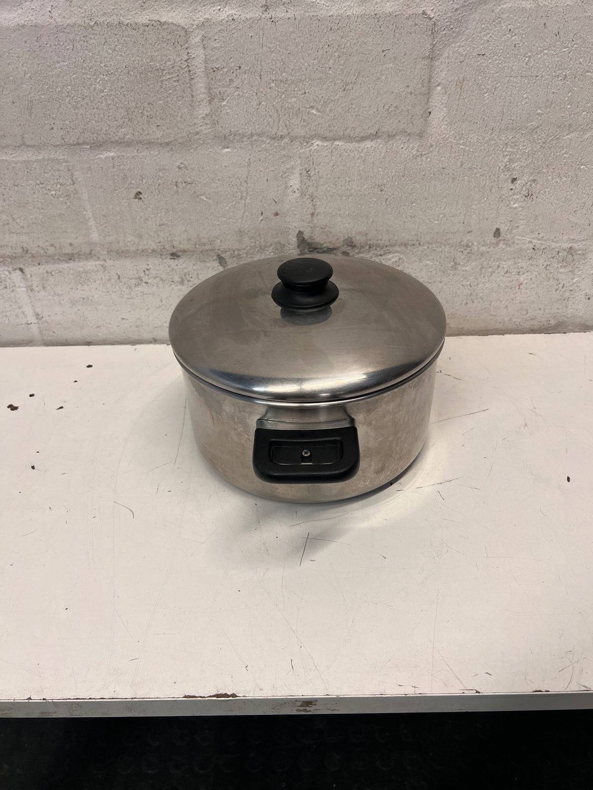 Stainless Steel Cooking Pot with Lid — Fair Condition – condition detail