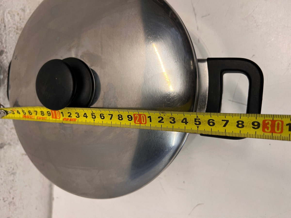 Stainless Steel Cooking Pot with Lid — Fair Condition – depth measurement
