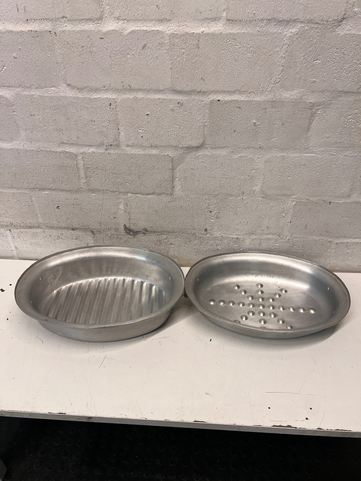 Oval Stainless Steel Roasting Dish with Lid — Well Used with Surface Scratches – side view