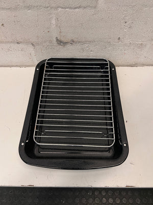 Black Enamel Roasting Pan with Wire Grill Rack — Good Working Order – back view