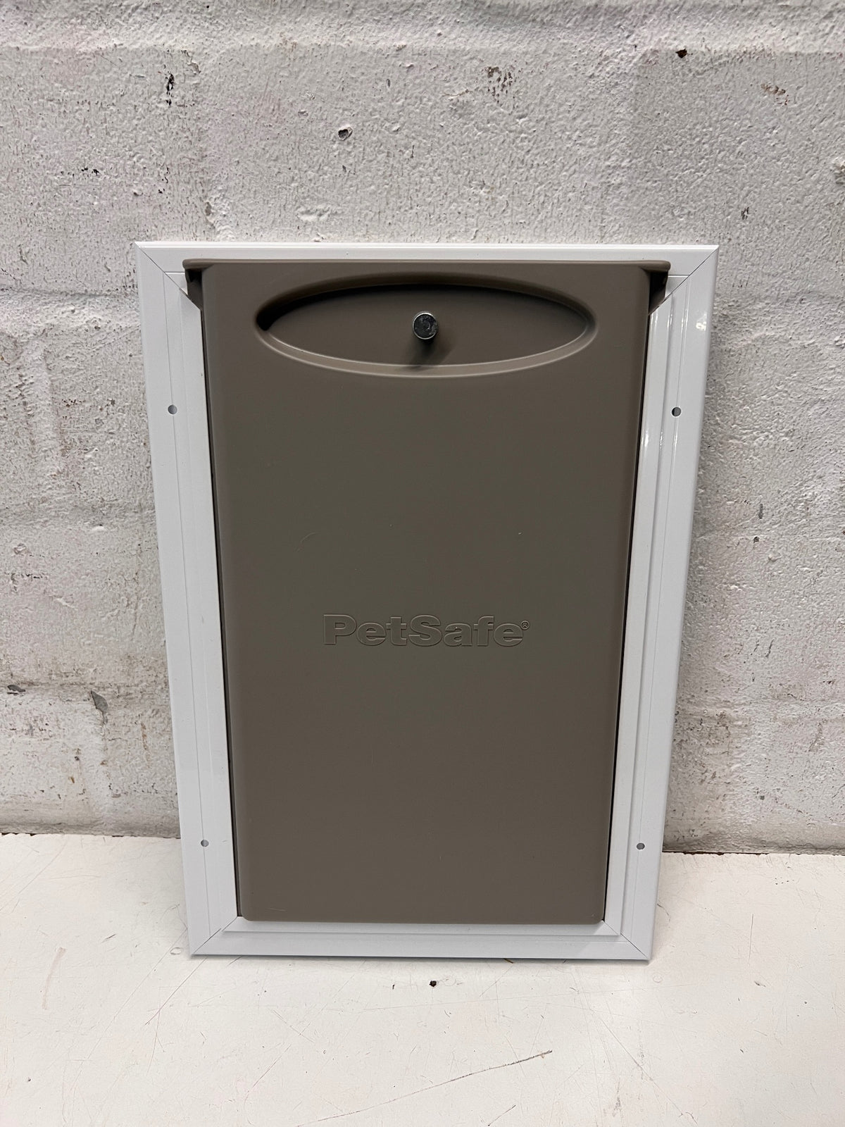 PetSafe Dog Flap with Closing Panel — Good Working Order – main front view